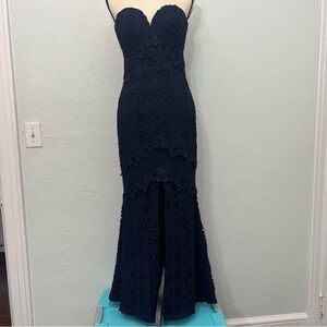 Bariano Australia navy blue lace strapless maxi dress small